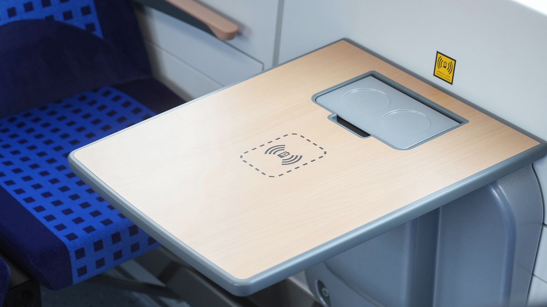 Induktionstisch im Zug von oben