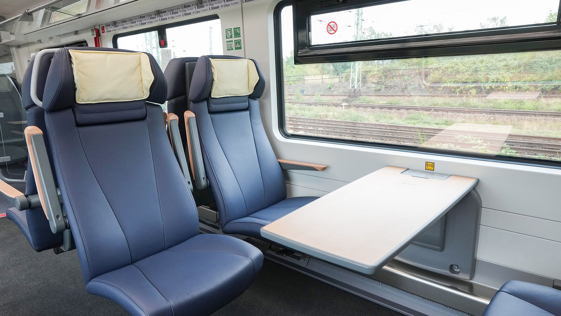 Ansicht der 1. Klasse im Zug