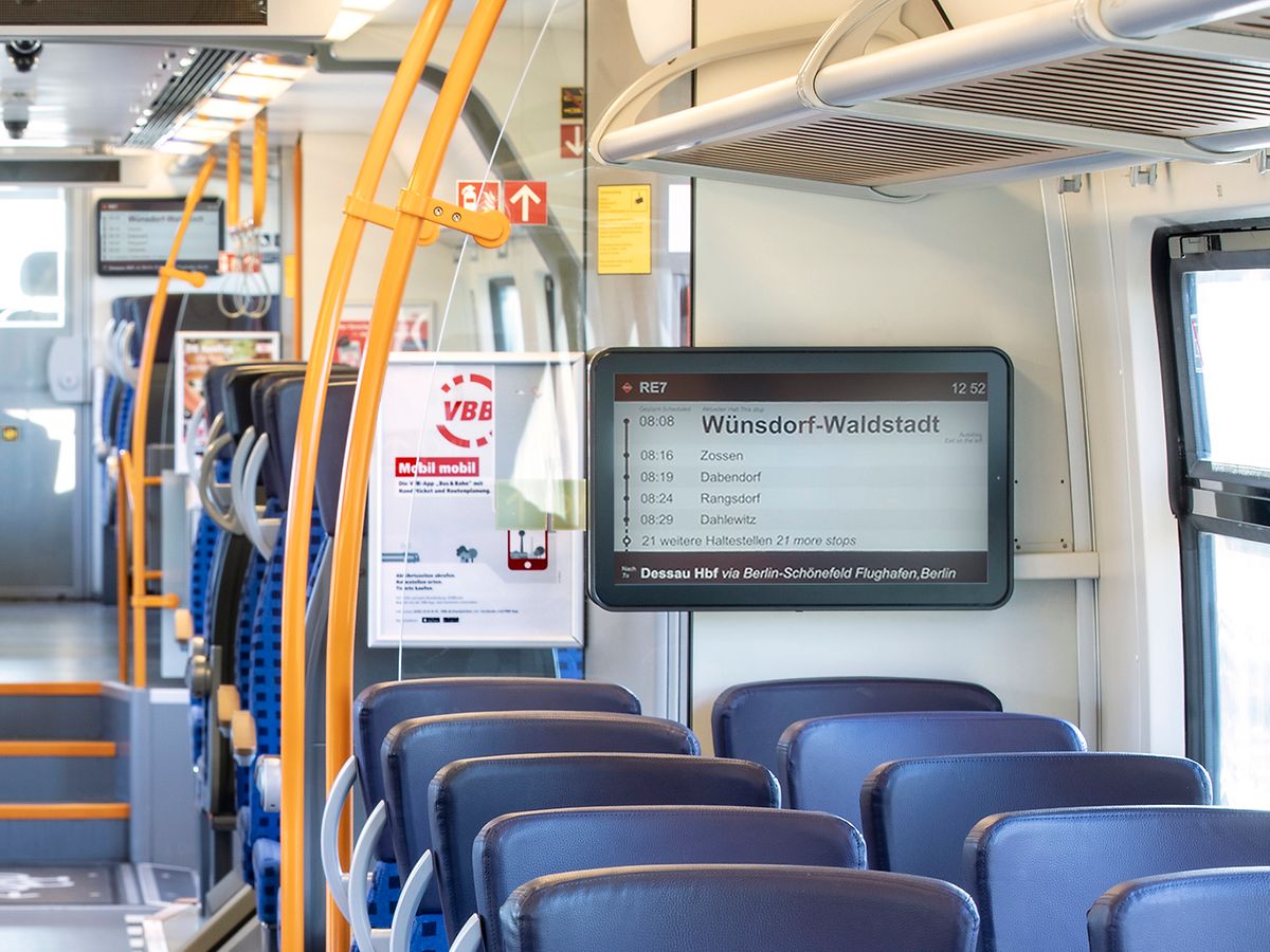 Displays im Zug